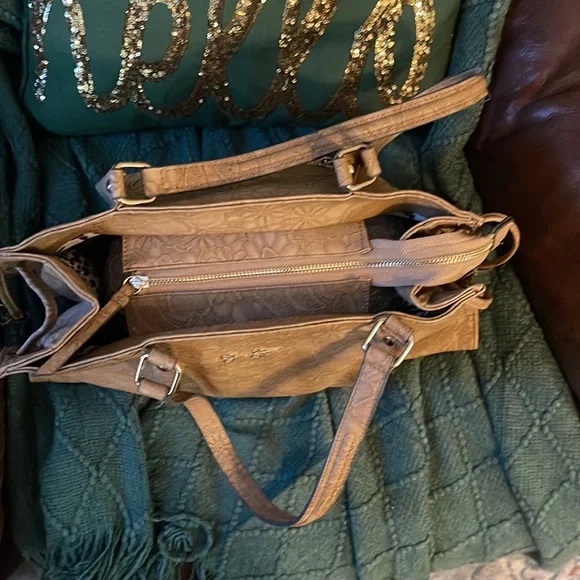 Tan Jessica Simpson Purse - Picture 3 of 8